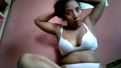 Snapshot of clarah0123 chatting on June 4, 2026, 8:53 am Clarah0123 online show from June 4, 2026, 8:53 am