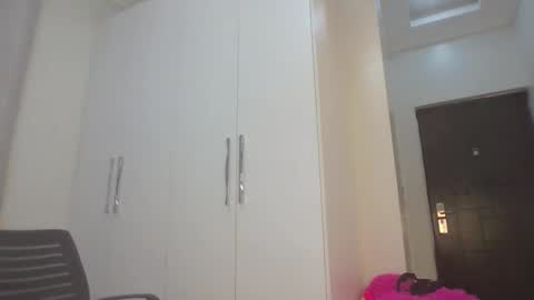 clara11 online show from December 19, 2025, 7:21 pm