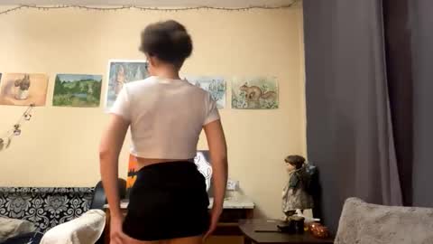 Selena online show from March 25, 2026, 12:44 pm