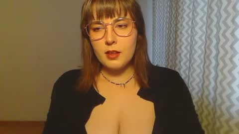Clara online show from June 17, 2026, 5:58 pm