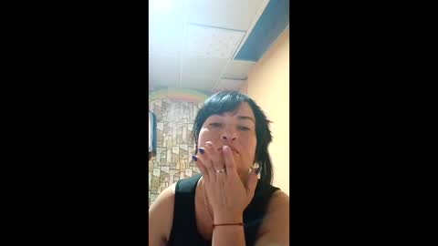 Snapshot of clarastone486141 chatting on May 19, 2026, 2:40 am clarastone486141 online show from May 19, 2026, 2:40 am