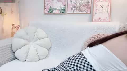 Snapshot of clari_yumi chatting on April 28, 2026, 2:27 am Clari online show from April 28, 2026, 2:27 am
