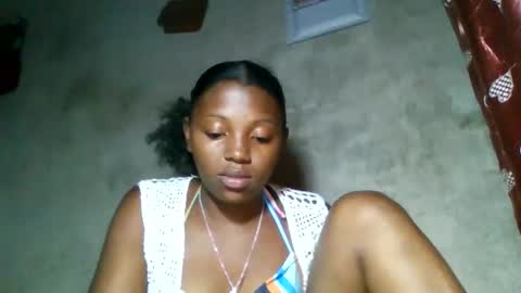 clarisse98 online show from May 13, 2026, 12:13 pm