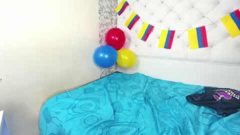 Snapshot of clarita_hills chatting on June 17, 2026, 7:59 pm Clarita hill online show from June 17, 2026, 7:59 pm