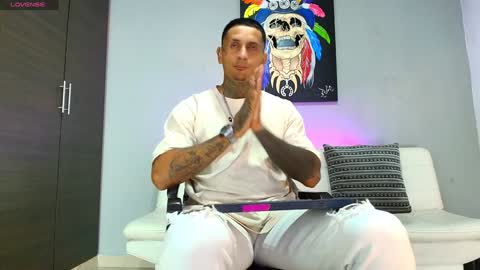 Snapshot of clark__ken chatting on February 8, 2025, 12:39 pm Juanpaindependent model online show from February 8, 2025, 12:39 pm