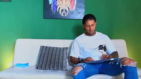 Snapshot of clark__ken chatting on October 11, 2025, 7:56 pm Juanpaindependent model online show from October 11, 2025, 7:56 pm