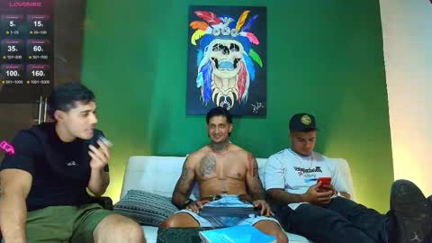 Snapshot of clark__ken chatting on October 23, 2025, 4:23 am Juanpaindependent model online show from October 23, 2025, 4:23 am