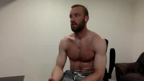 Snapshot of clarkecock chatting on April 17, 2026, 3:31 am Clarke Cock online show from April 17, 2026, 3:31 am