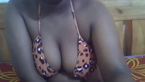 Snapshot of classy_zoey chatting on October 25, 2025, 1:40 pm classy_zoey online show from October 25, 2025, 1:40 pm