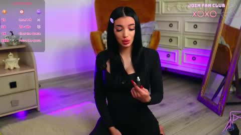 Velma online show from October 23, 2025, 5:23 pm