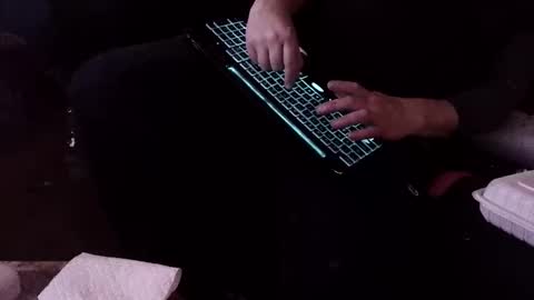 ClassayCalCock online show from November 25, 2025, 8:47 am