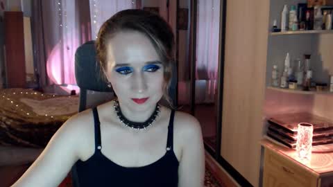 classyinna online show from October 24, 2025, 8:33 am