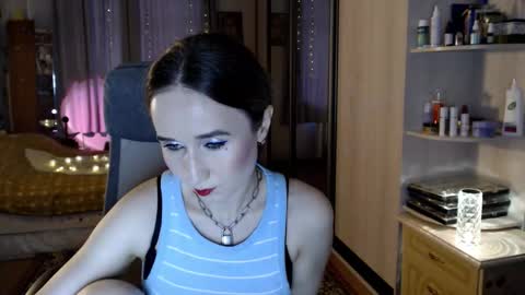 classyinna online show from November 26, 2025, 5:41 am