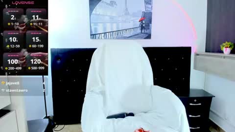 claudia198820 online show from June 17, 2026, 3:57 pm