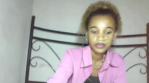 claudianne online show from April 12, 2026, 7:57 am