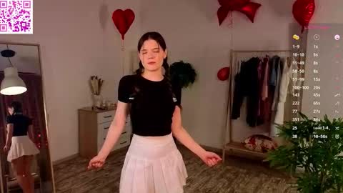 Snapshot of claudinedates chatting on February 27, 2026, 1:05 am Lei your Angel online show from February 27, 2026, 1:05 am