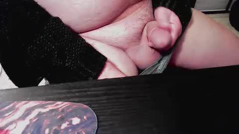 mature Smallcock  Daddy Cum online show from September 25, 2025, 1:09 am