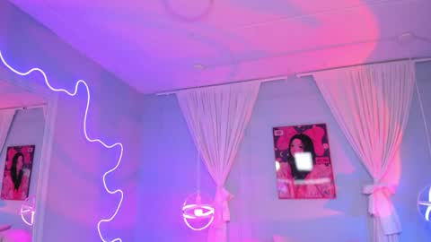 Snapshot of cleo_foxx chatting on April 6, 2026, 12:28 pm Cleo online show from April 6, 2026, 12:28 pm