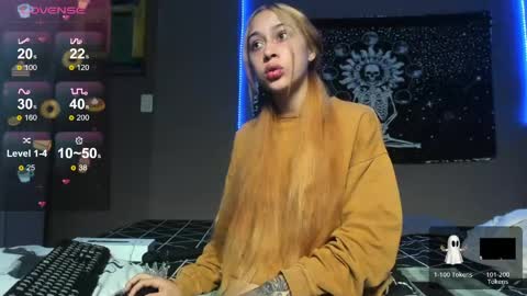 Snapshot of cleosexxx chatting on April 25, 2026, 11:35 am cleo y maikol online show from April 25, 2026, 11:35 am