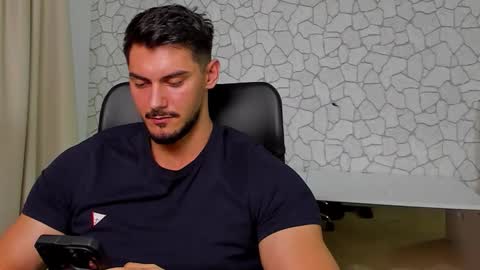 Snapshot of clintmasterss chatting on December 2, 2025, 6:41 am ClintMasterss online show from December 2, 2025, 6:41 am