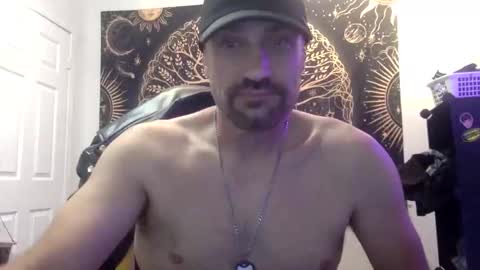 Snapshot of clintwood12 chatting on October 4, 2025, 7:28 am chad online show from October 4, 2025, 7:28 am