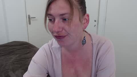 Snapshot of clittytastic chatting on March 5, 2026, 7:48 am Syl online show from March 5, 2026, 7:48 am