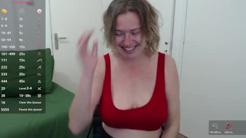 Snapshot of clittytastic chatting on May 19, 2026, 9:48 am Syl online show from May 19, 2026, 9:48 am