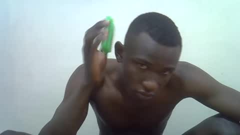 clive_damian online show from February 3, 2026, 8:52 am