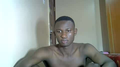 Snapshot of clive_damian chatting on July 22, 2026, 5:49 pm clive_damian online show from July 22, 2026, 5:49 pm