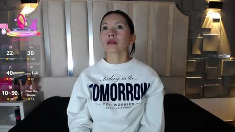 Snapshot of cloe16_ chatting on May 2, 2026, 6:57 pm Cloe online show from May 2, 2026, 6:57 pm