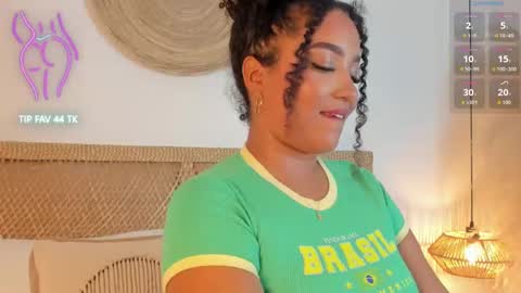 Snapshot of cloe_25 chatting on September 25, 2025, 2:15 am cloe_25 online show from September 25, 2025, 2:15 am