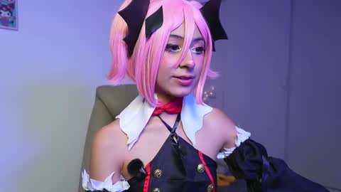 Cloe online show from April 15, 2026, 1:07 pm