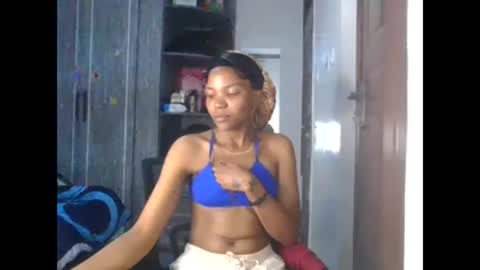 Cloe online show from September 19, 2025, 4:29 pm