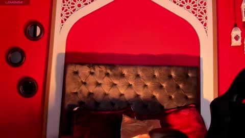 Cloe  online show from February 24, 2025, 5:43 am