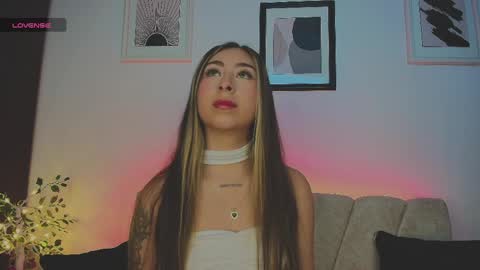 Snapshot of cloe_martinezz_ chatting on May 14, 2026, 9:21 pm cloe_martinezz_ online show from May 14, 2026, 9:21 pm