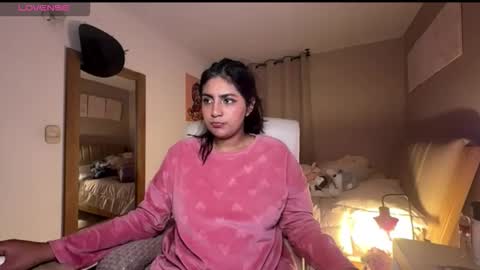 Snapshot of cloe_small08 chatting on September 24, 2025, 3:54 am cloe small online show from September 24, 2025, 3:54 am