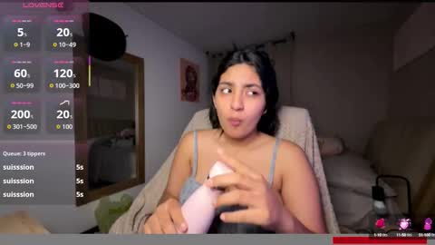 Snapshot of cloe_small08 chatting on October 15, 2025, 7:52 am cloe small online show from October 15, 2025, 7:52 am