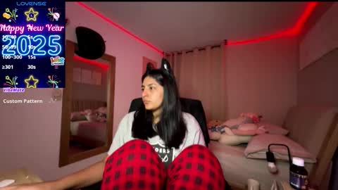 Snapshot of cloe_small08 chatting on November 11, 2025, 7:08 am cloe small online show from November 11, 2025, 7:08 am