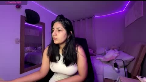 Snapshot of cloe_small08 chatting on November 14, 2025, 8:02 am cloe small online show from November 14, 2025, 8:02 am