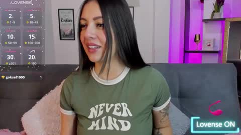 Snapshot of cloee_dss chatting on December 17, 2025, 8:59 pm cloee_dss online show from December 17, 2025, 8:59 pm