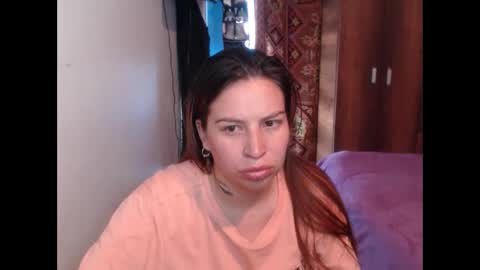 Snapshot of cloepregnant25 chatting on February 25, 2026, 1:10 pm cloepregnant25 online show from February 25, 2026, 1:10 pm