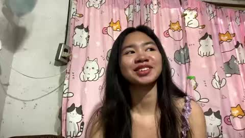 Snapshot of clorahosfeld chatting on May 26, 2026, 6:20 am Mikki online show from May 26, 2026, 6:20 am