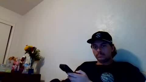 Snapshot of cloudyydayzz chatting on February 17, 2026, 10:45 am tallhungandcloudy online show from February 17, 2026, 10:45 am