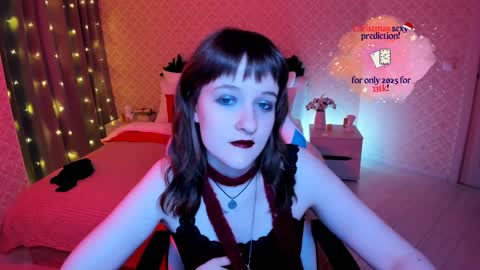 Snapshot of clover_red chatting on December 24, 2024, 6:17 pm Clover follow me online show from December 24, 2024, 6:17 pm