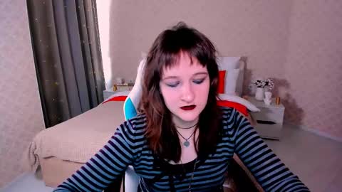 Snapshot of clover_red chatting on March 10, 2025, 2:59 pm Clover follow me online show from March 10, 2025, 2:59 pm