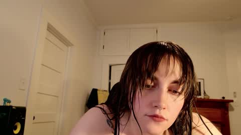 Snapshot of clover_tully chatting on February 16, 2026, 9:49 am Clover online show from February 16, 2026, 9:49 am