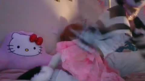 Snapshot of clownbambi chatting on February 5, 2025, 4:16 am clownbambi online show from February 5, 2025, 4:16 am