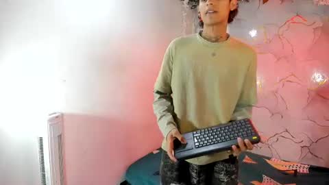 club_latinboys online show from July 12, 2026, 1:13 pm