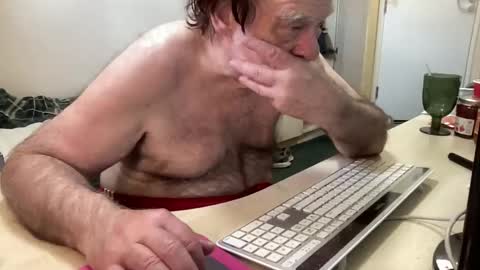Snapshot of coach_karl chatting on May 11, 2026, 11:05 am Coach Karl Porn Star Tip me all the way to my next trip online show from May 11, 2026, 11:05 am