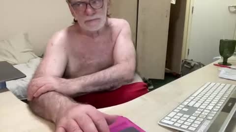 Snapshot of coach_karl chatting on July 20, 2026, 12:25 am Coach Karl Porn Star Tip me all the way to my next trip online show from July 20, 2026, 12:25 am